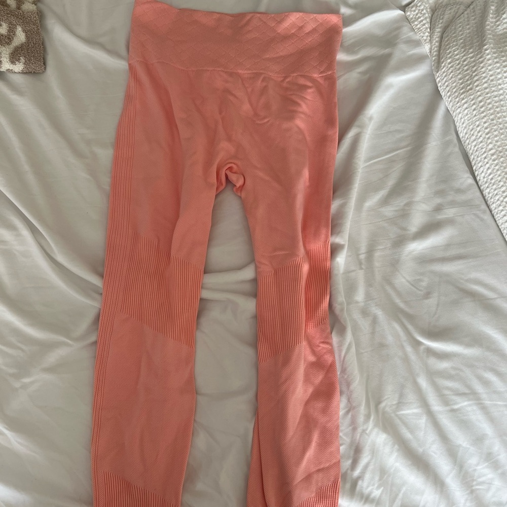 Two Diamond Fit Leggings